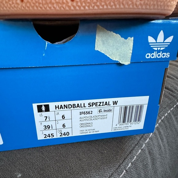 Adidas Spezial - Picture 5 of 5